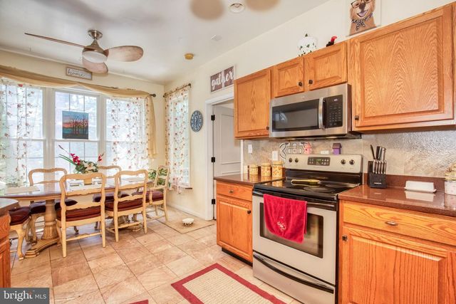 120 TWIN HARBOR RD, Reedville, VA 22539