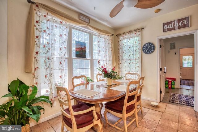 120 TWIN HARBOR RD, Reedville, VA 22539