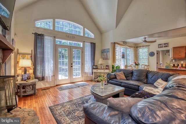 120 TWIN HARBOR RD, Reedville, VA 22539