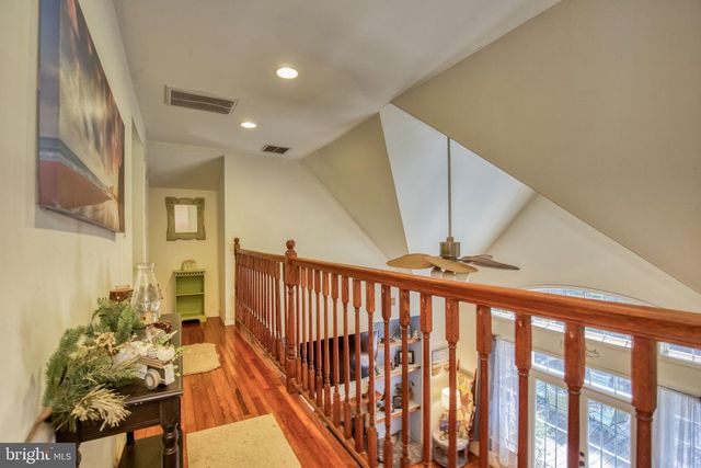 120 TWIN HARBOR RD, Reedville, VA 22539