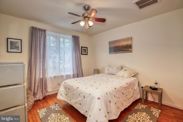 120 TWIN HARBOR RD, Reedville, VA 22539