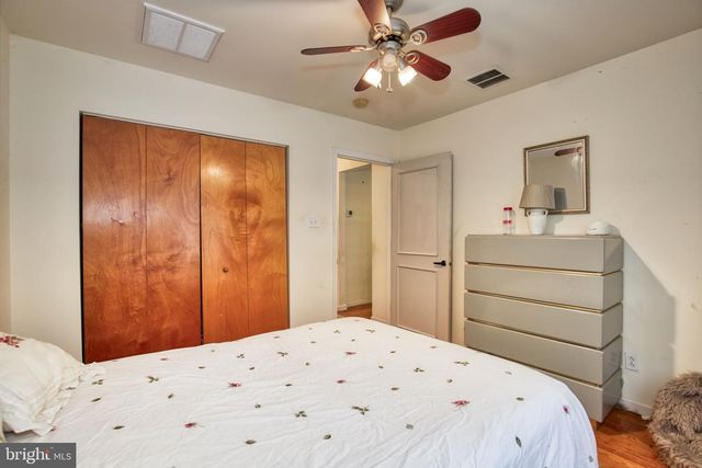 120 TWIN HARBOR RD, Reedville, VA 22539