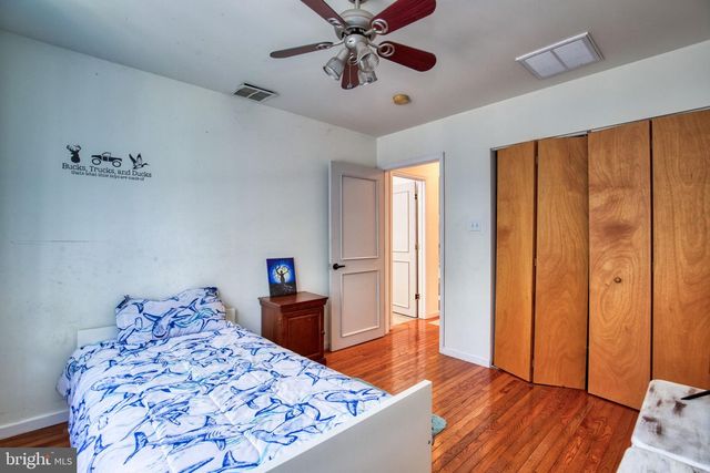120 TWIN HARBOR RD, Reedville, VA 22539