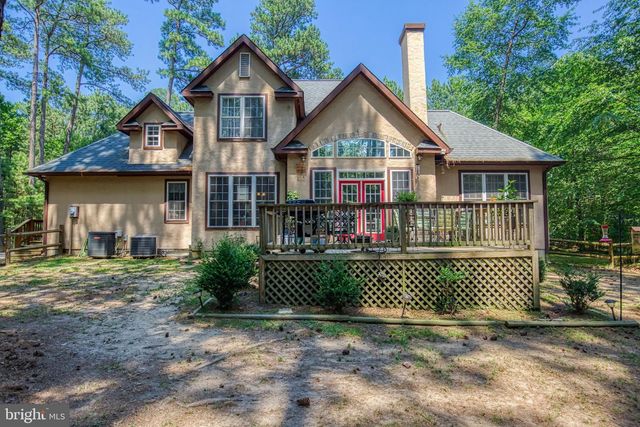 120 TWIN HARBOR RD, Reedville, VA 22539