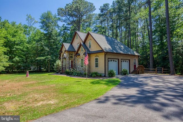 120 TWIN HARBOR RD, Reedville, VA 22539