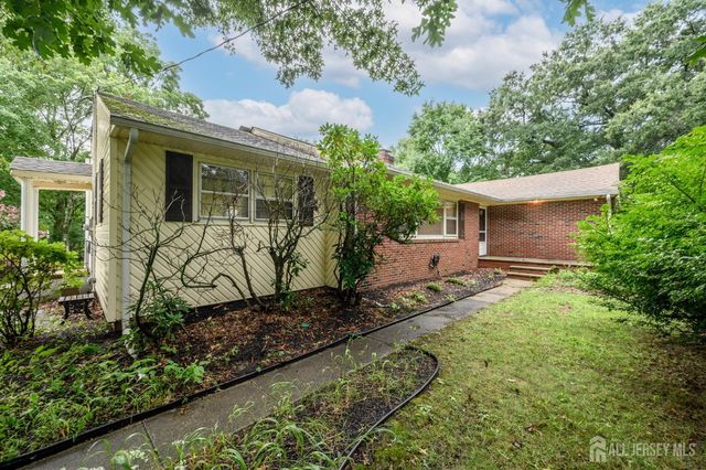 76 Main Street, Holmdel, NJ 07733
