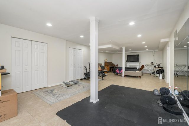 76 Main Street, Holmdel, NJ 07733