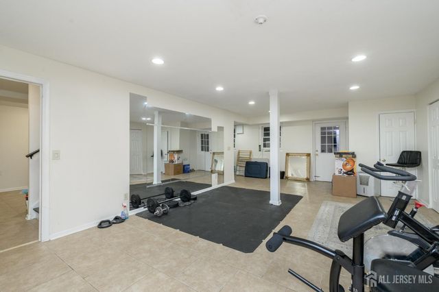 76 Main Street, Holmdel, NJ 07733