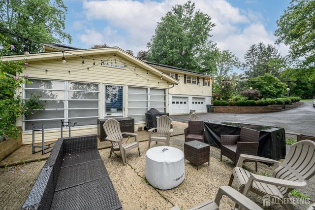 76 Main Street, Holmdel, NJ 07733