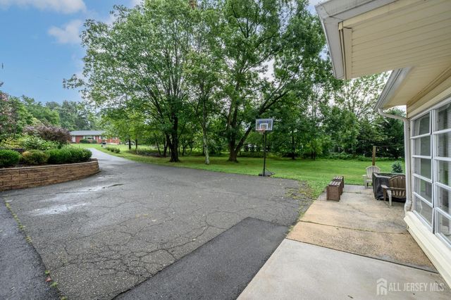 76 Main Street, Holmdel, NJ 07733