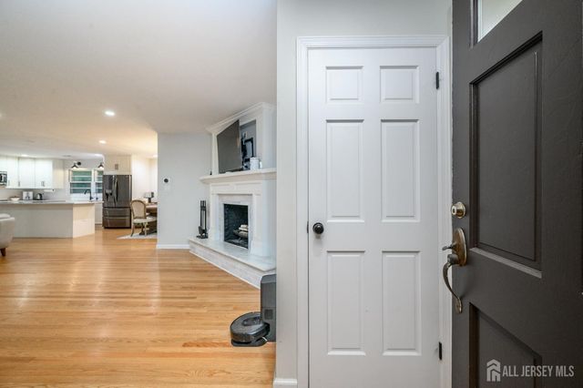 76 Main Street, Holmdel, NJ 07733
