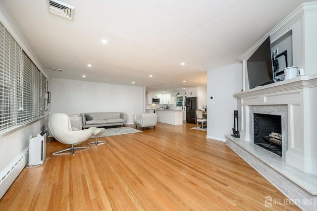 76 Main Street, Holmdel, NJ 07733