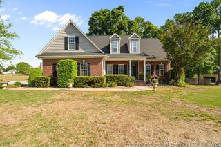 104 Hurdle Lane, Raeford, NC 28376