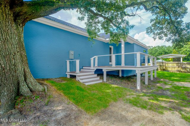 2100 Curcor Drive, Gulfport, MS 39507