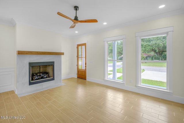 2100 Curcor Drive, Gulfport, MS 39507