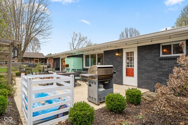 1834 Friendship Drive, Indianapolis, IN 46217