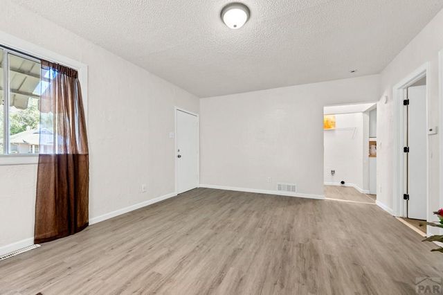 704 E 6th St, Pueblo, CO 81001