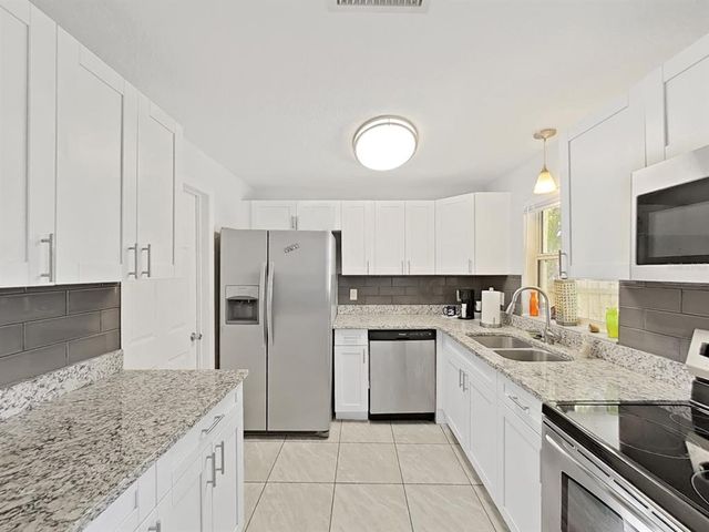 1155 7TH STREET N, Safety Harbor, FL 34695