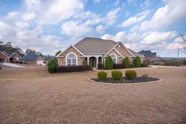 101 Falls Drive, Bonaire, GA 31005