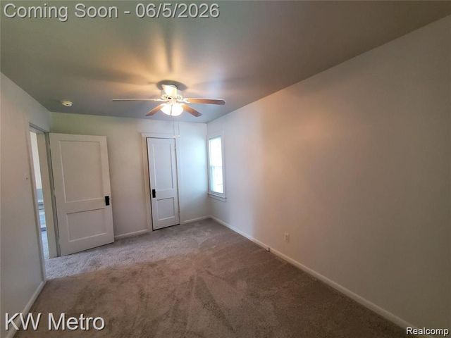 27096 Hampden Street, Madison Heights, MI 48071