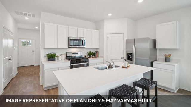 209 Constanza TRL, Bastrop, TX 78602