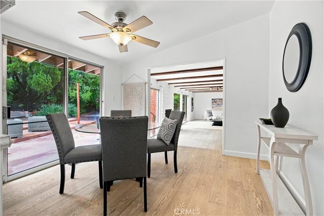 20164 Santa Rita, Woodland Hills, CA 91364