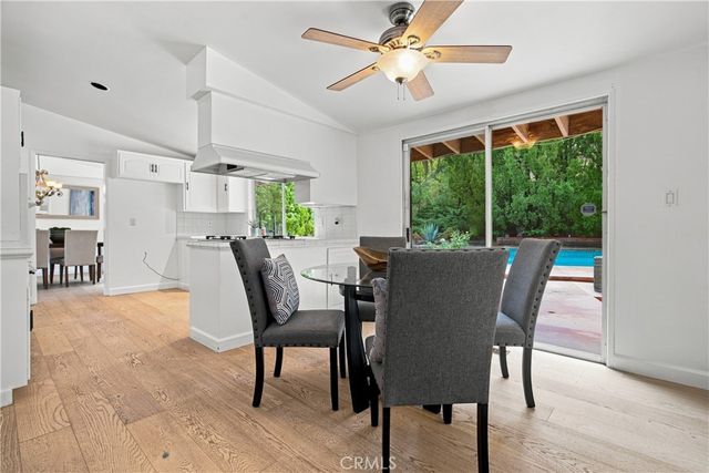 20164 Santa Rita, Woodland Hills, CA 91364