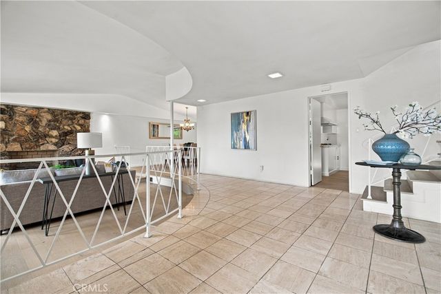 20164 Santa Rita, Woodland Hills, CA 91364