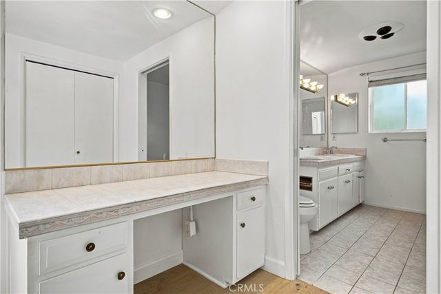 20164 Santa Rita, Woodland Hills, CA 91364
