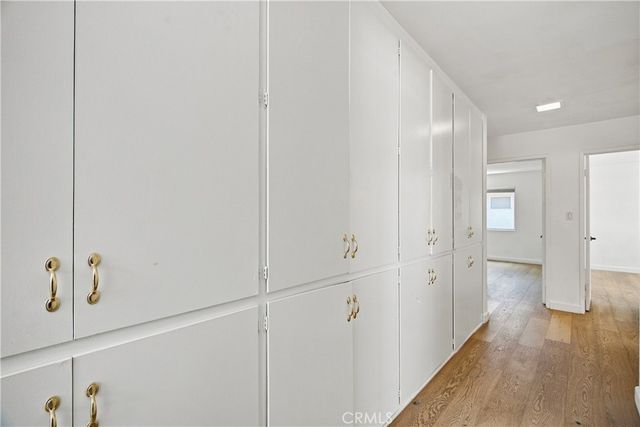 20164 Santa Rita, Woodland Hills, CA 91364