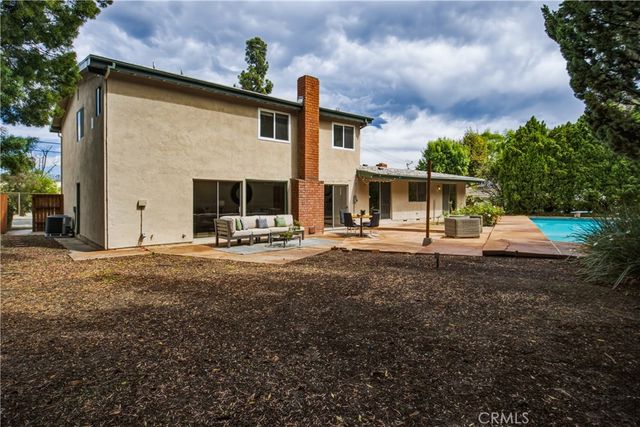 20164 Santa Rita, Woodland Hills, CA 91364