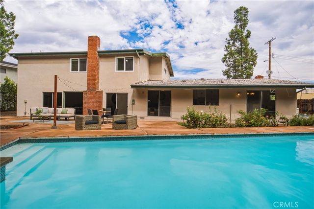 20164 Santa Rita, Woodland Hills, CA 91364