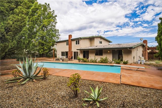 20164 Santa Rita, Woodland Hills, CA 91364