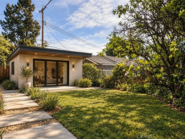 20164 Santa Rita, Woodland Hills, CA 91364