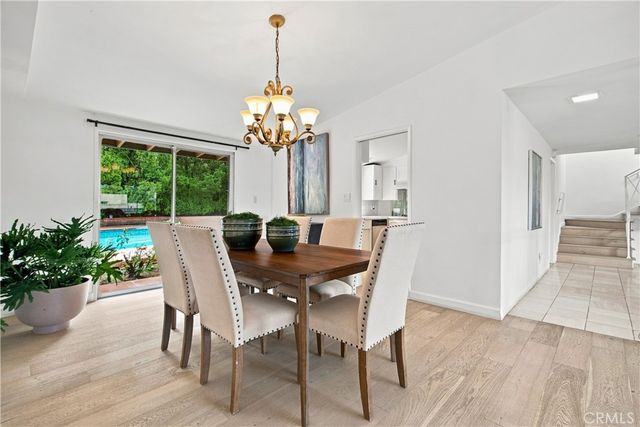 20164 Santa Rita, Woodland Hills, CA 91364