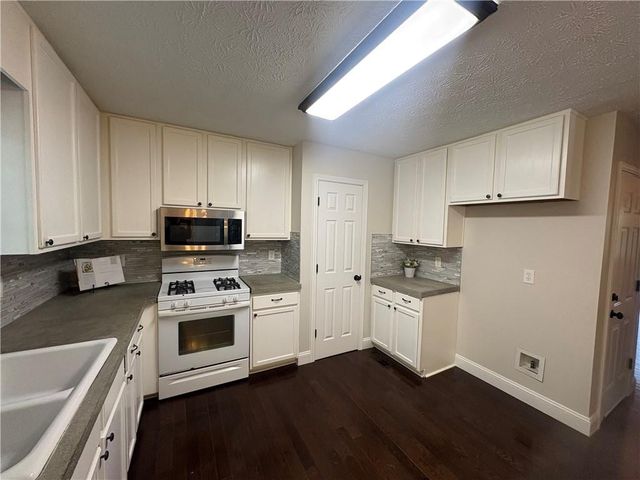 41 Red Oak Circle, Dallas, GA 30157