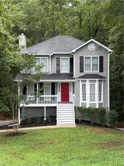 41 Red Oak Circle, Dallas, GA 30157