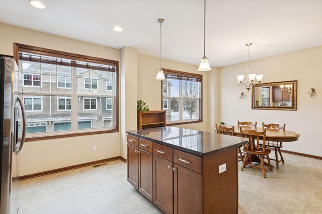 17159 72nd Avenue N 2803, Maple Grove, MN 55311