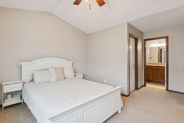 17159 72nd Avenue N 2803, Maple Grove, MN 55311