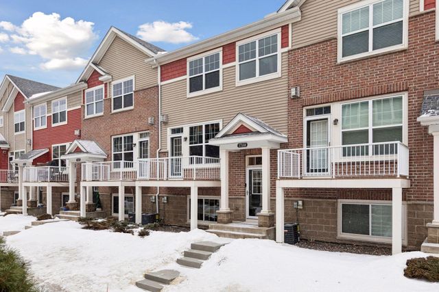 17159 72nd Avenue N 2803, Maple Grove, MN 55311