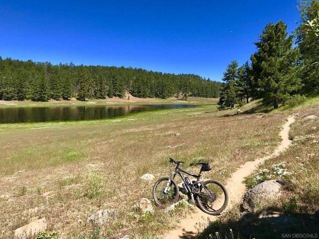 Victoria Drive, Alpine, CA 91901