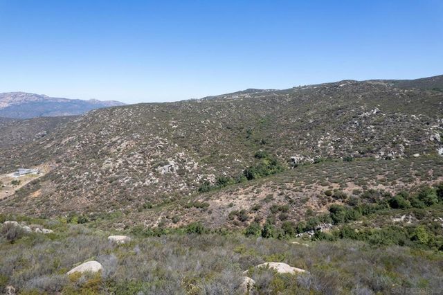 Victoria Drive, Alpine, CA 91901