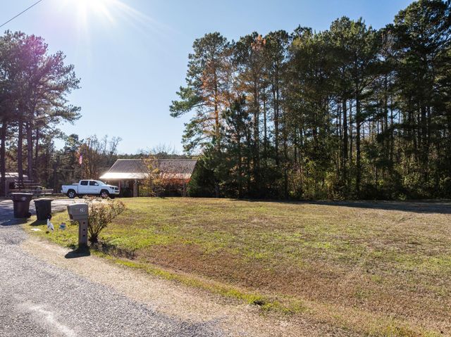 00 Arthur Lucas, Sumrall, MS 39482