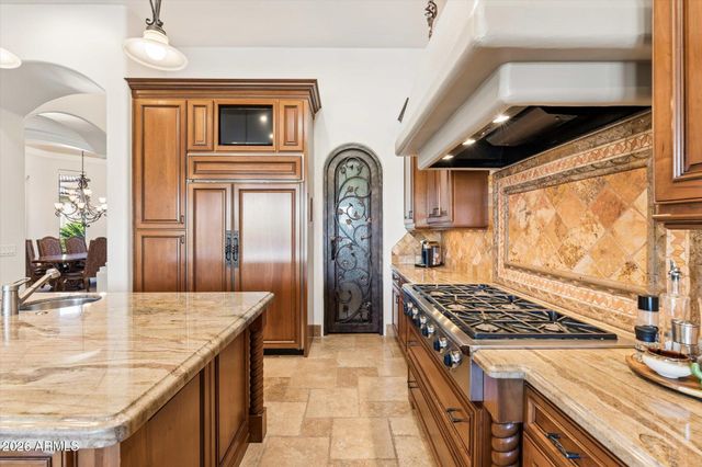 16054 E TOMBSTONE Avenue, Fountain Hills, AZ 85268