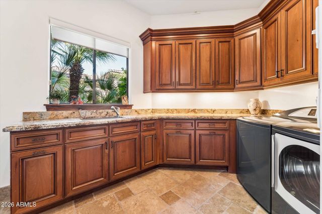 16054 E TOMBSTONE Avenue, Fountain Hills, AZ 85268