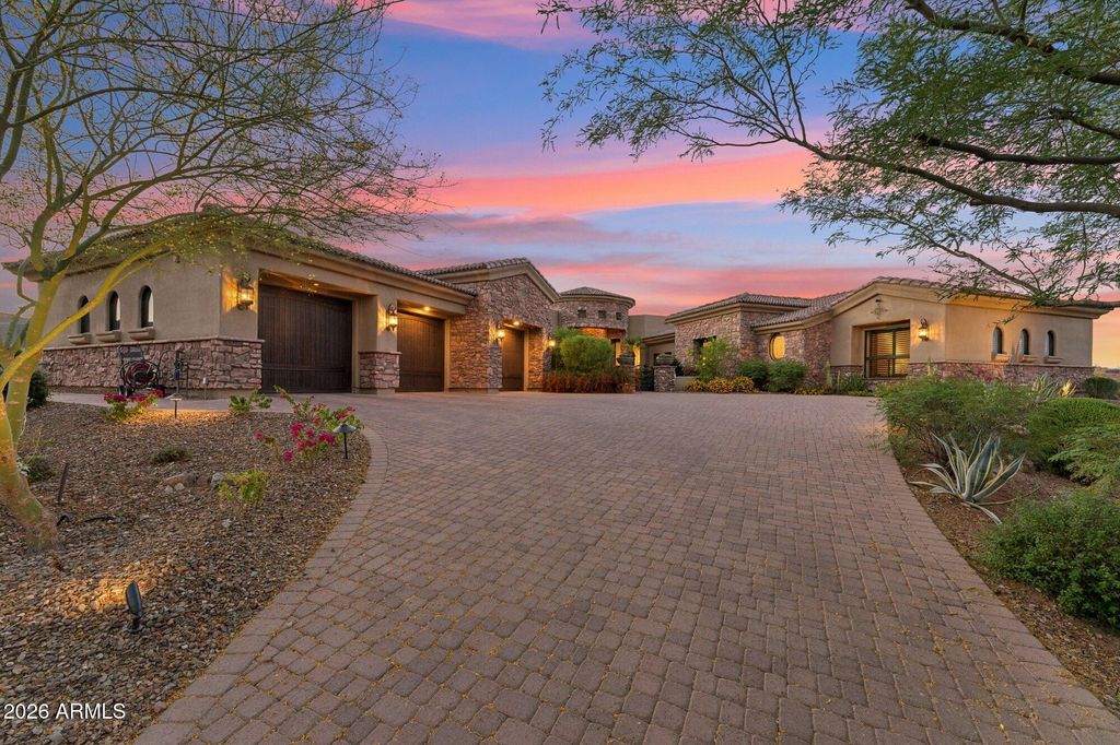 Image 2 of property listing at 16054 E TOMBSTONE Avenue, Fountain Hills, AZ 85268