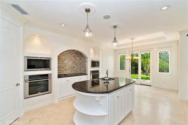 19 Santa Rosa, Rolling Hills Estates, CA 90274