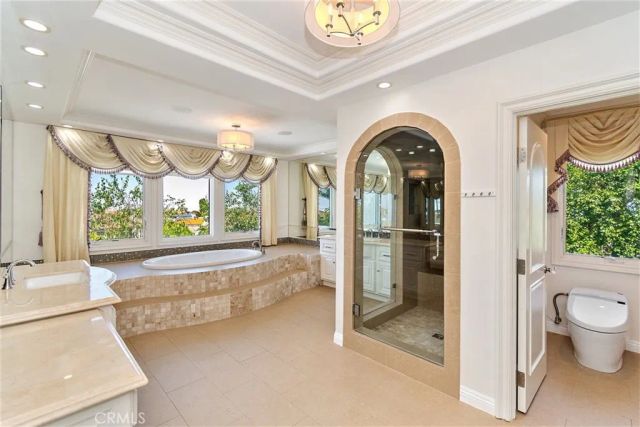 19 Santa Rosa, Rolling Hills Estates, CA 90274
