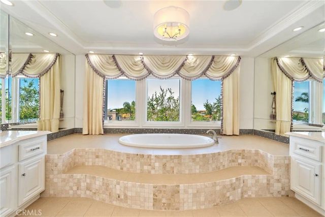 19 Santa Rosa, Rolling Hills Estates, CA 90274