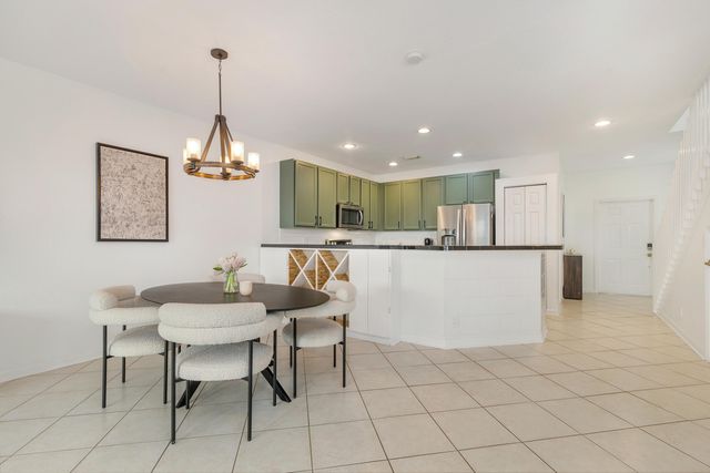 13385 Georgian Court, Wellington, FL 33414